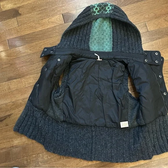Free people size small wool and sweater puffer vest fair isle detail - Picture 8 of 14